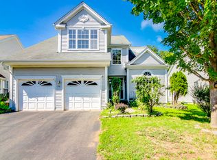 44 Fela Dr, Parlin, NJ 08859