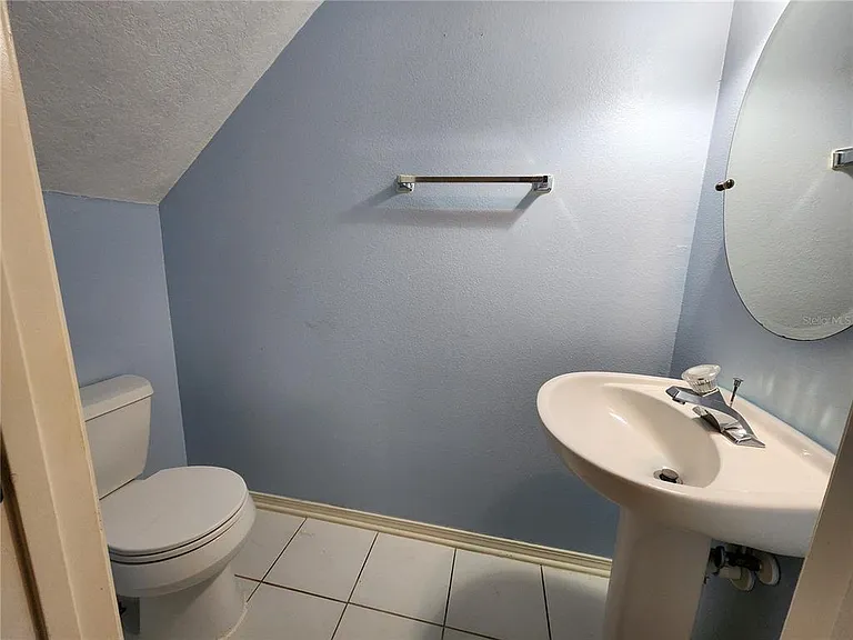 1317 Throckmorton Dr — Photo 23
