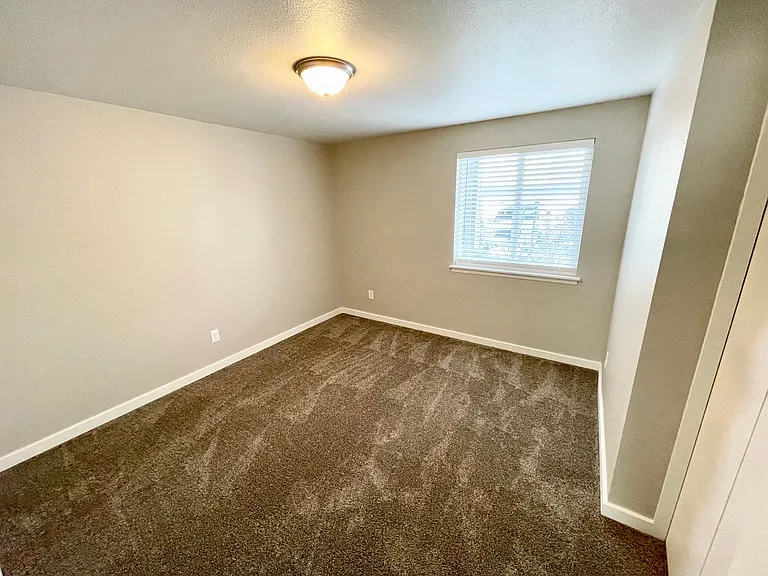 Driscoll Ln. 4-Plex — Photo 11