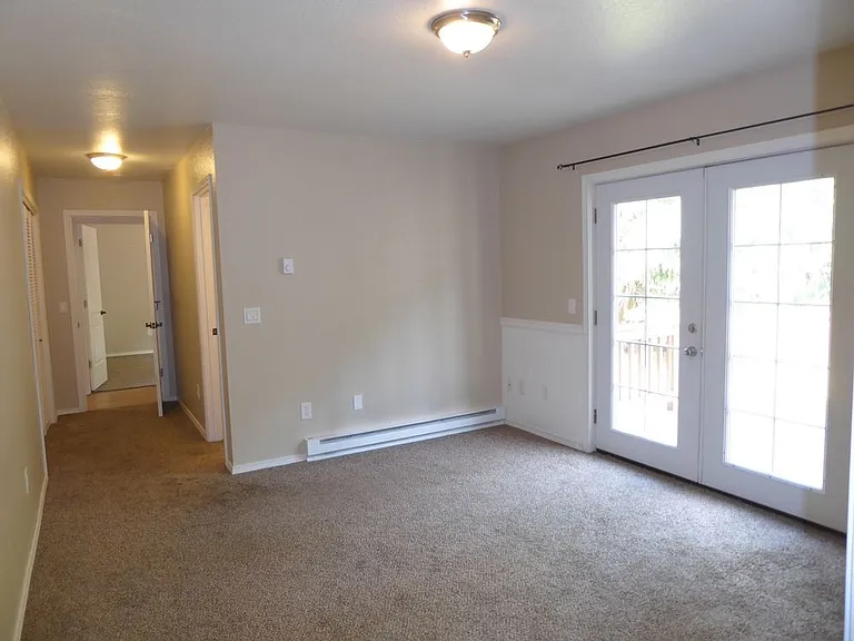 9236 Emily Way — Photo 12