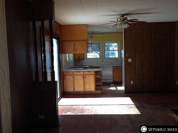 3rd image of 616 N Desmet Ave
