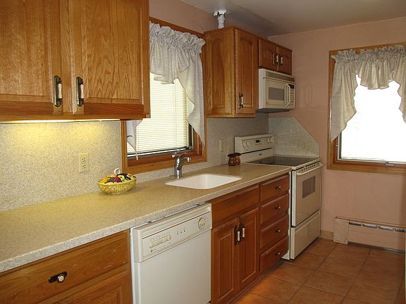Kitchen, Solid Surface Counter