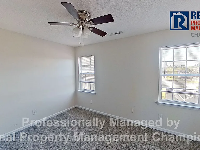 1002 Banister Loop — Photo 15