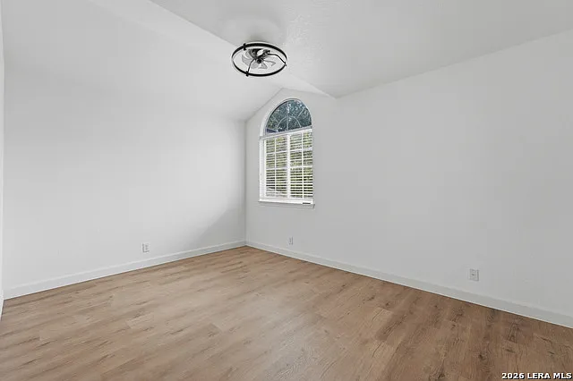 2429 Angelina Dr — Photo 28