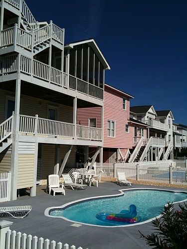 2nd image of 140 South Shore Dr