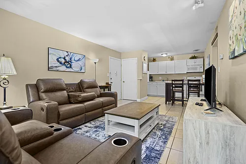 1700 SW 16th Ct Photo 1