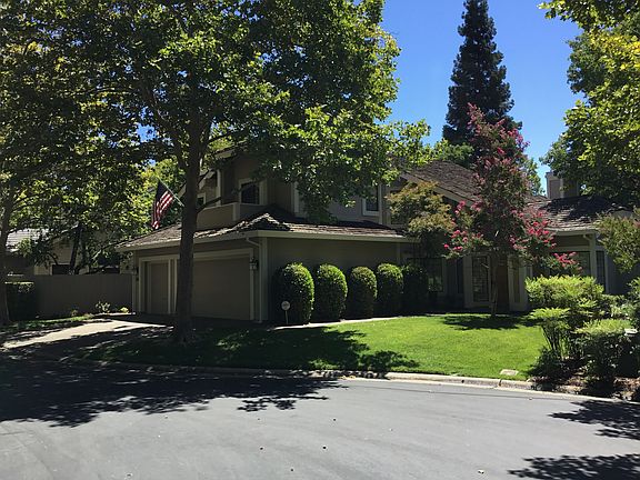 2nd image of 509 Bedford Ct