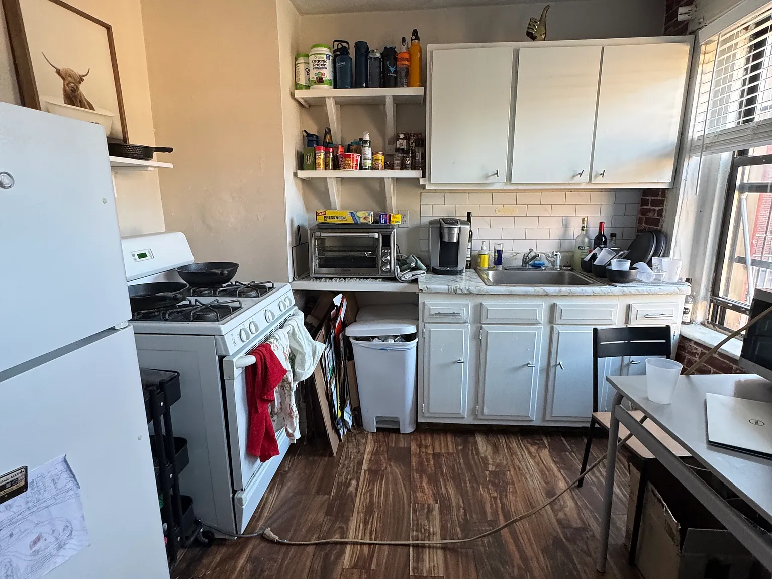2 bed, 400 sqft, $2,300 — Photo 2