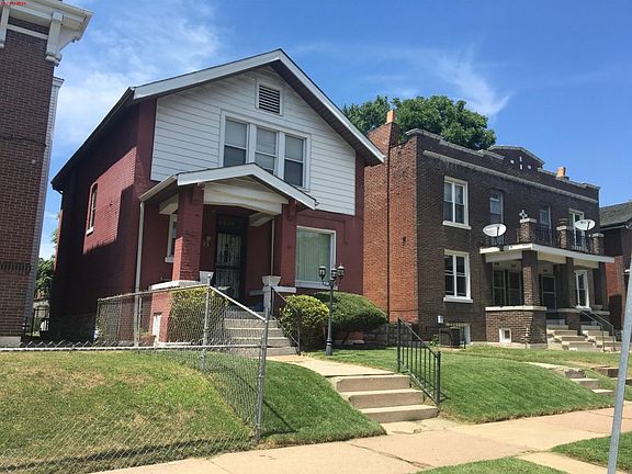 2nd image of 4439 Clarence Ave