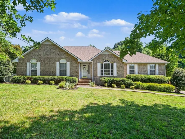 1029 Nina Dr, Springfield, TN 37172