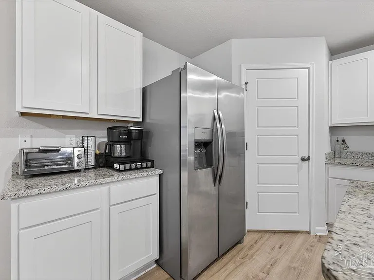 6320 Burrow Ln — Photo 5