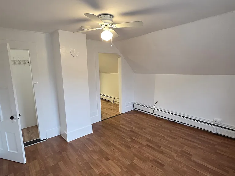 271 Main St — Photo 3
