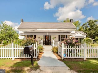 43 Graham Methodist Church Rd, Baxley, GA 31513