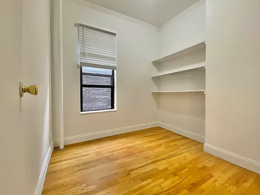 Rented by Living New York | media 12