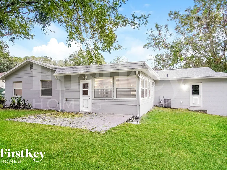7207 Skipper Ct — Photo 15