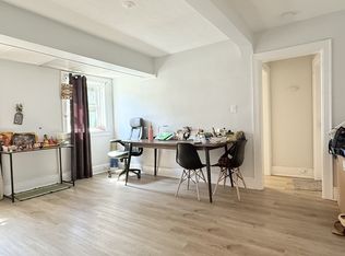 74 Hanna St W UNIT 1-B, Windsor, ON N8X 1C8