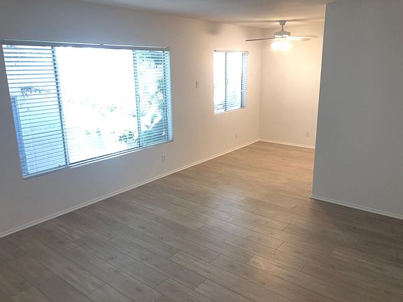 3rd image of 909 6th St APT 8