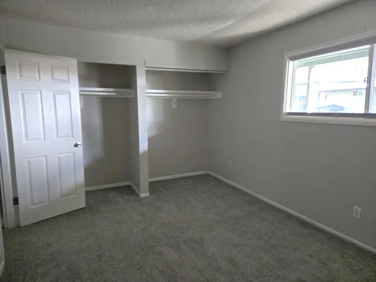 1045 SW Bertha Blvd #1 — Photo 5