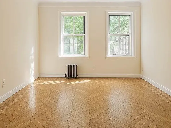 117 West 13th Street image 1 of 4