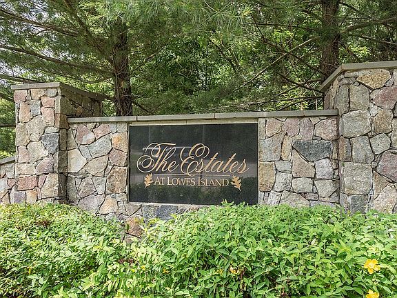 5th image of 11304 Hearth Ct