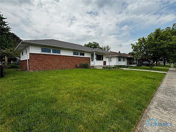 2nd image of 5107 Fern Dr