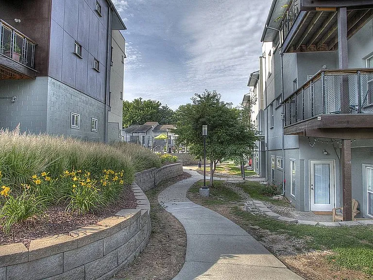 Briar Hills — Photo 16