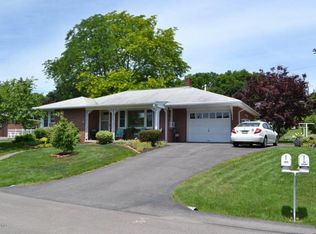 935 Fonda Rd, Milton, PA 17847