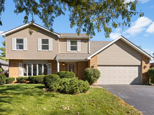 8421 Chelsea Ln, Woodridge, IL 60517
