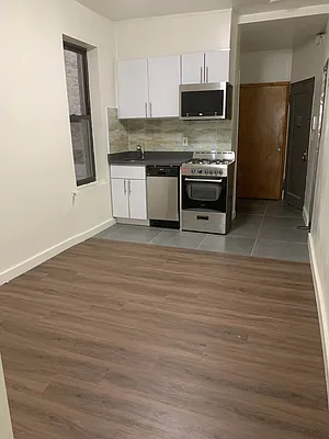 Rented by D H Realty & Management Inc | media 10