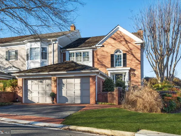 9421 Turnberry Dr, Potomac, MD 20854