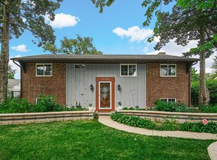 128 Vernon Dr, Bolingbrook, IL 60440