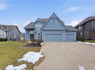 12120 S Clinton St, Olathe, KS 66061
