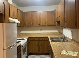 524 Calhoun St APT 9, Radford, VA 24141
