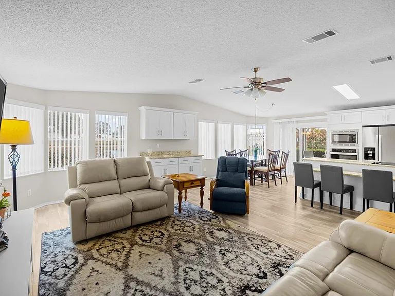 8032 Meadowlark Ln — Photo 11