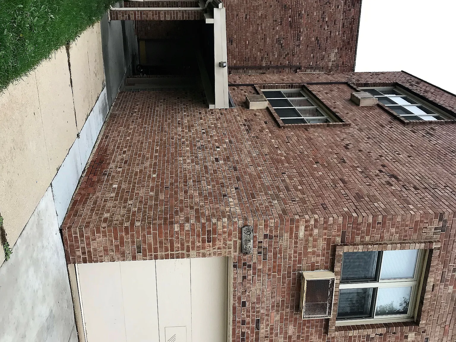 2 bed, 1.0 bath, $1,950 — Photo 4