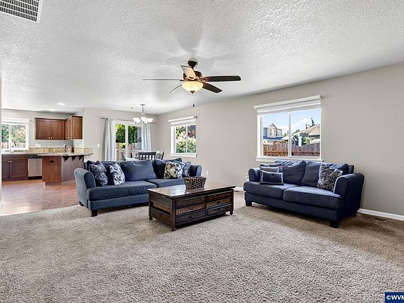 4th image of 511 Paradise St