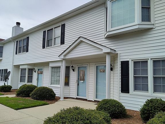 2nd image of 3264 Landmark St APT G2