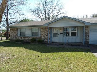 2403 Lagoon Dr, Mesquite, TX 75150