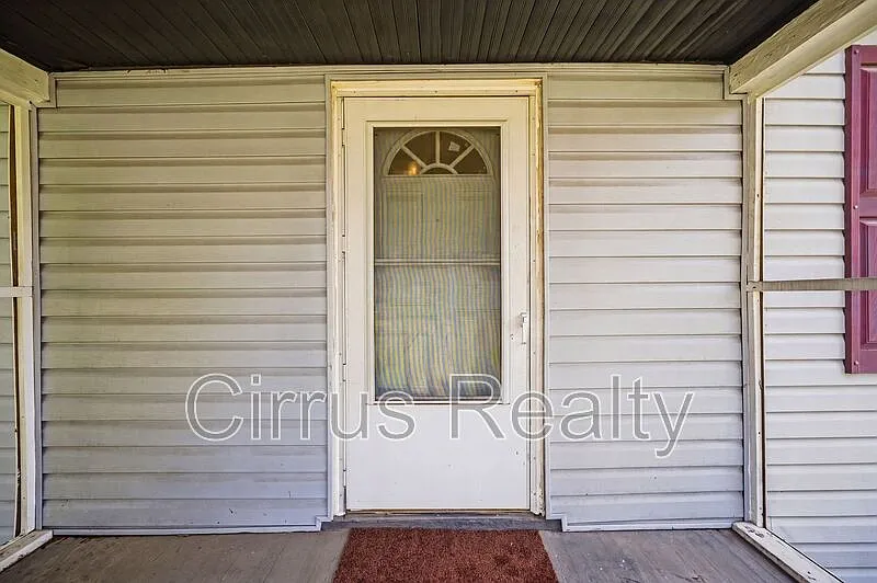 3 bed, 2.0 bath, 1200 sqft, $1,695 — Photo 4
