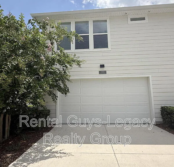 409 Crestview Dr — Photo 14