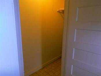 4th image of 104 Askew Ave #B