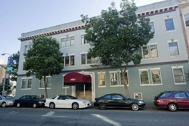 1805 Pine St APT 24 photo 1