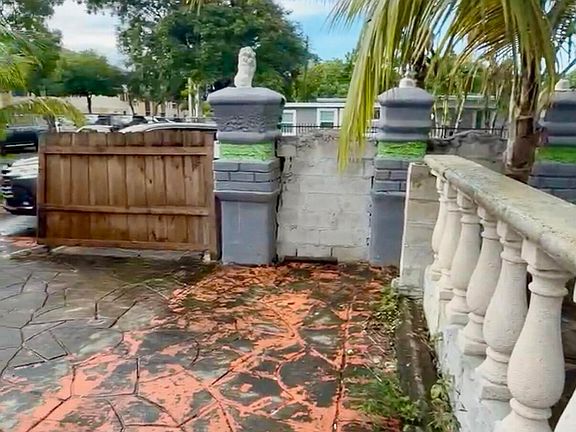 4th image of 1450 NW 116th Terrace