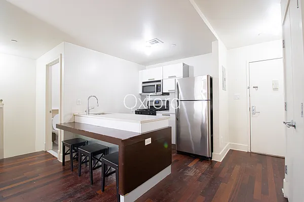 Rented by Oxford Property Group | media 4