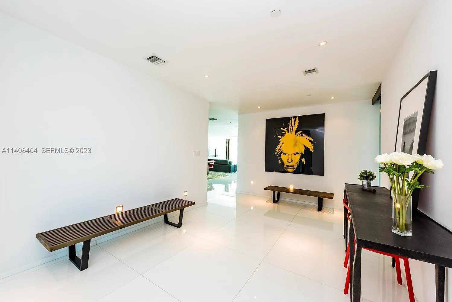 3 bed, 2600 sqft, $15,000 — Photo 2