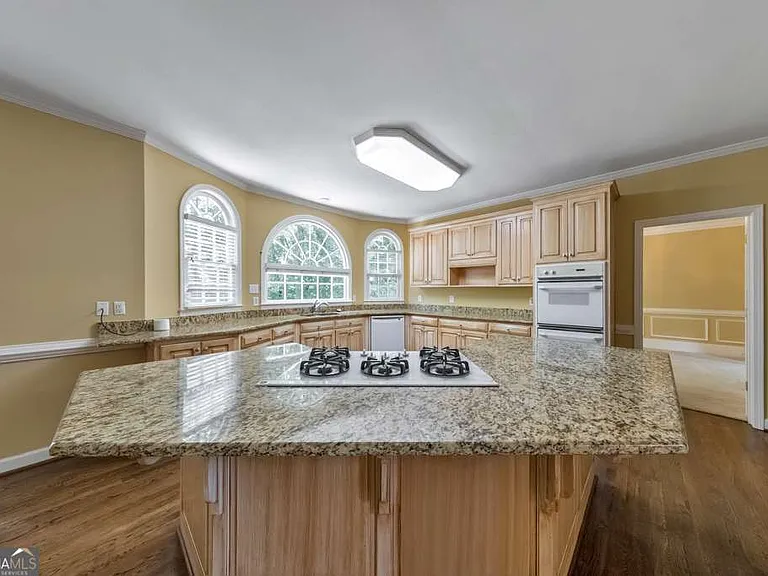 5321 Edgerton Dr — Photo 11