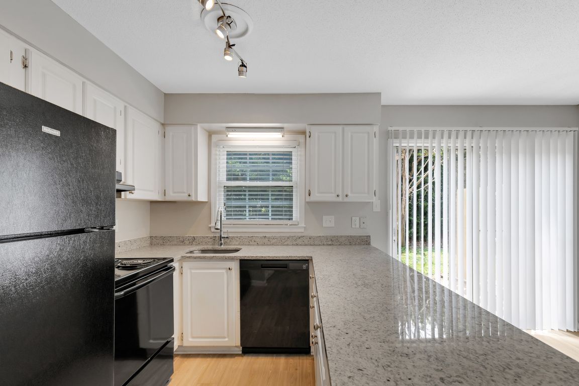 Newly Renovated Kitchen with Granite