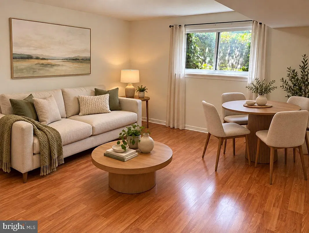 2 bed, 1.0 bath, 2237 sqft, $1,795 — Photo 2
