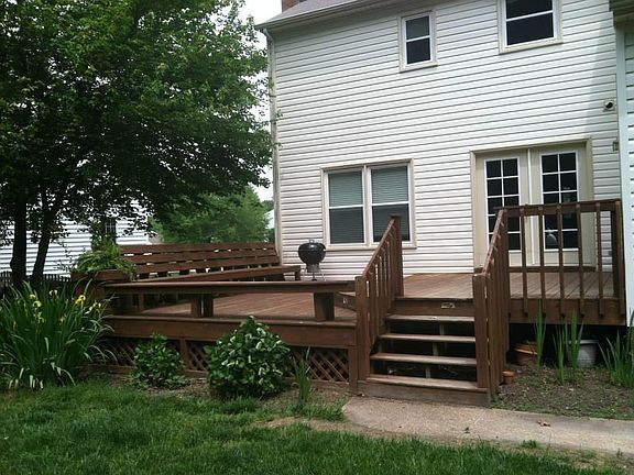 Large Deck to back yard