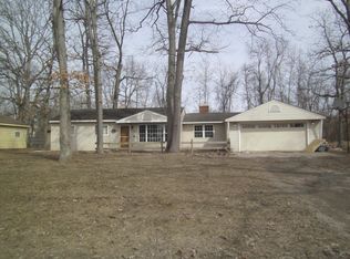 3230 Oak Ridge Dr, Highland, MI 48356